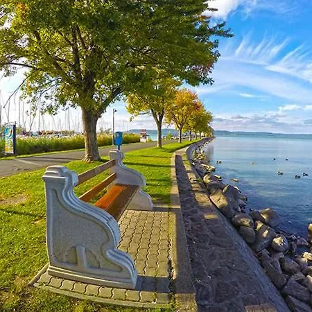 Jules Lejlighed Balatonlelle